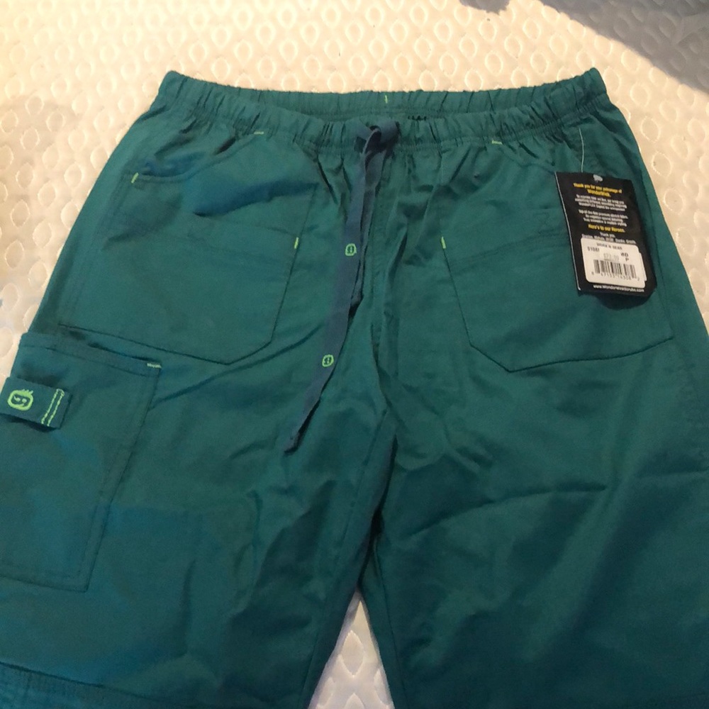 Wonder flex scrub pants